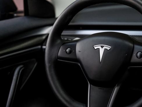 Used 2023 Tesla Model 3 Standard Range RWD image 23