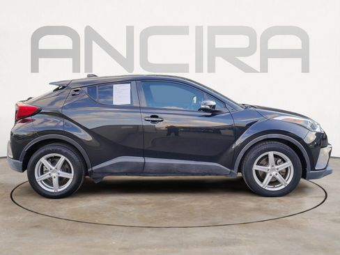 Used 2019 Toyota C-HR LE image 14