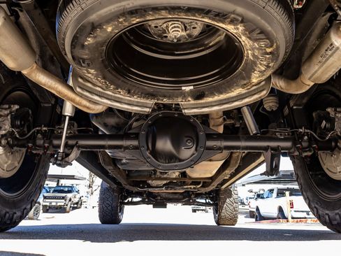 Used 2022 Chevrolet Silverado 1500 LT Trail Boss w/ LT Trail Boss Premium Package image 15