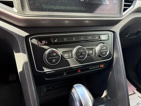 Used 2021 Volkswagen Atlas SE FWD image 18