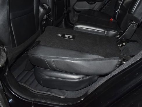 Used 2022 Jeep Wrangler Unlimited Sahara w/ Cold Weather Group image 30