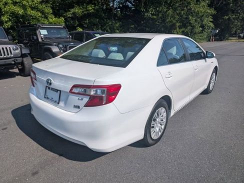 Used 2013 Toyota Camry LE image 5