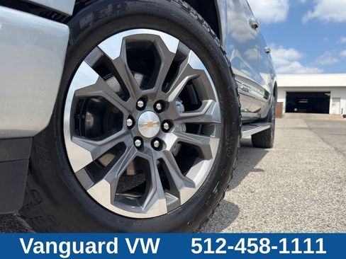 Used 2026 Chevrolet Silverado 1500 High Country w/ Technology Package AWD/4WD image 6