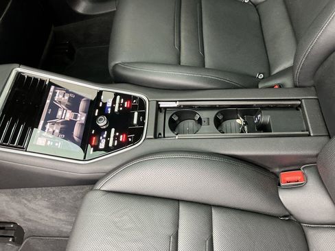 Used 2023 Porsche Panamera Platinum Edition w/ Sportdesign Package image 36