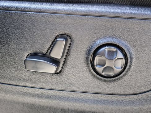 Used 2021 RAM 1500 Big Horn AWD/4WD image 13