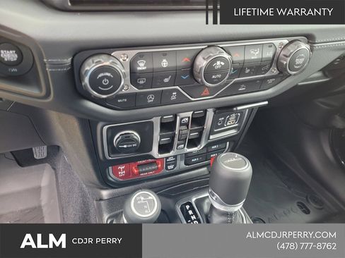New 2025 Jeep Gladiator Rubicon w/ Convenience Group AWD/4WD image 21