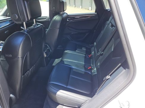 Certified 2026 Porsche Macan S AWD/4WD image 40