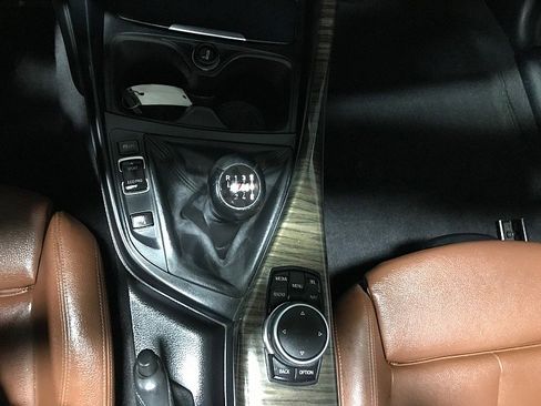 Used 2015 BMW M235i Convertible image 33