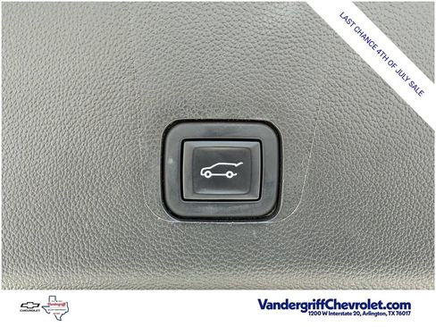 Certified 2022 Chevrolet Traverse LT FWD image 29