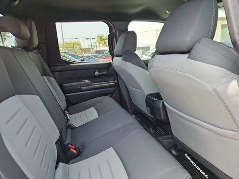 Used 2025 Toyota Tacoma TRD Sport AWD/4WD image 11