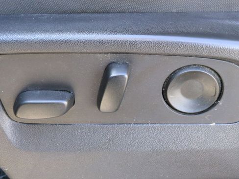 Certified 2023 Chevrolet Silverado 1500 LT image 17