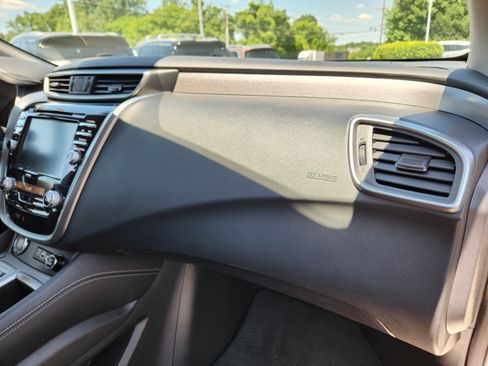 Used 2024 Nissan Murano SV w/ SV Midnight Edition Package AWD/4WD image 17
