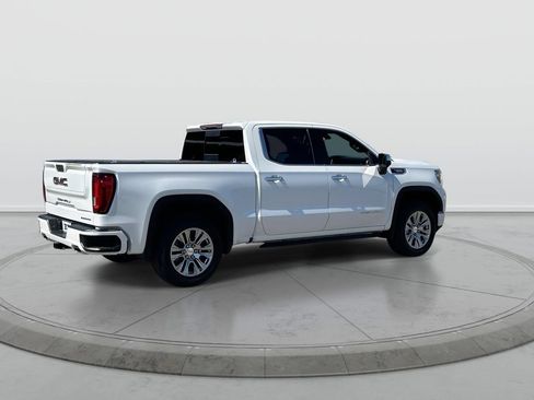 Used 2021 GMC Sierra 1500 Denali AWD/4WD image 8