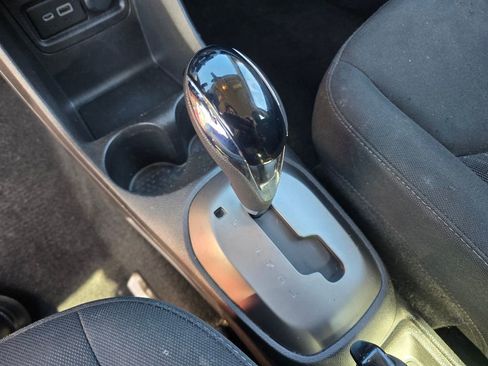 Used 2021 Chevrolet Spark LT image 19