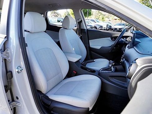Certified 2023 Hyundai Kona SEL FWD image 12