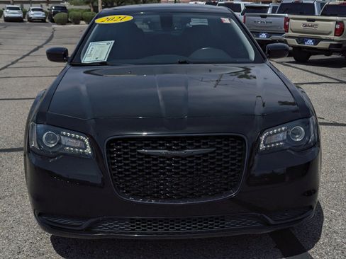 Used 2021 Chrysler 300 Touring w/ Sport Appearance Package RWD image 6