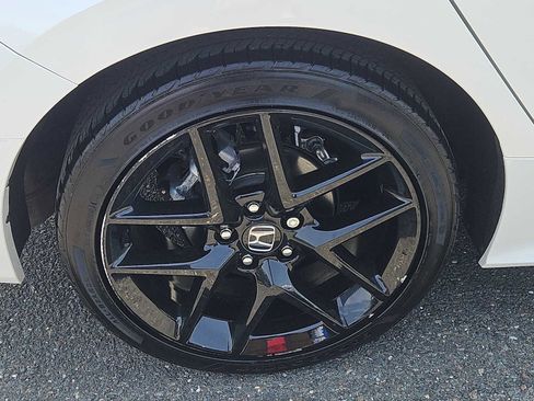Used 2024 Honda Civic Sport image 8
