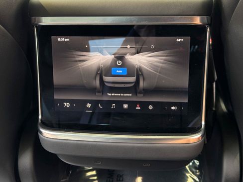 Used 2022 Tesla Model S AWD/4WD image 34