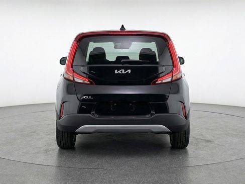 Used 2025 Kia Soul LX w/ LX Technology Package FWD image 7