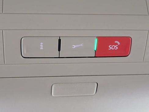 Used 2022 Volkswagen Taos SE image 28