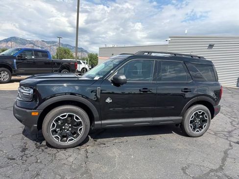 Used 2025 Ford Bronco Sport Outer Banks w/ Outer Banks Tech Package+ AWD/4WD image 14