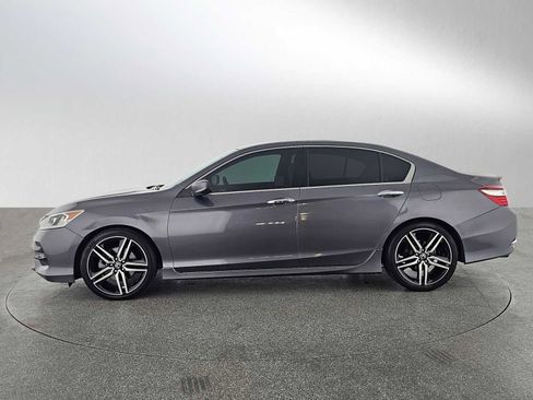 Used 2017 Honda Accord Sport image 6