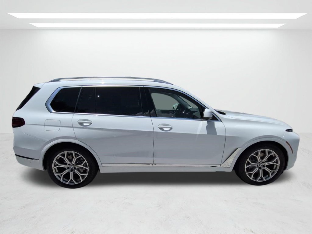 New 2027 BMW X7 xDrive40i AWD/4WD image 3