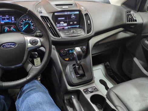 Used 2015 Ford Escape SE w/ Equipment Group 201A FWD image 26
