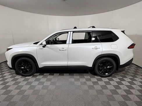 New 2026 Toyota Grand Highlander AWD image 4