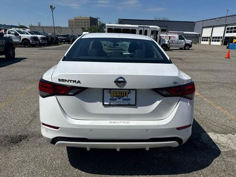 Used 2021 Nissan Sentra SV FWD image 5