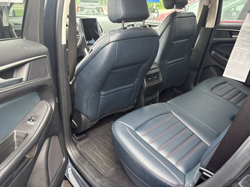 Used 2023 Ford Edge SEL w/ Sport Appearance Package AWD/4WD image 12