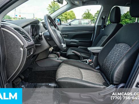 Used 2025 Mitsubishi Outlander Sport AWD image 21