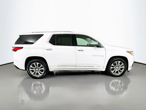 Used 2021 Chevrolet Traverse Premier w/ LPO, Cargo Package image 4