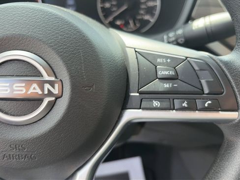 Used 2024 Nissan Altima 2.5 SV FWD image 17