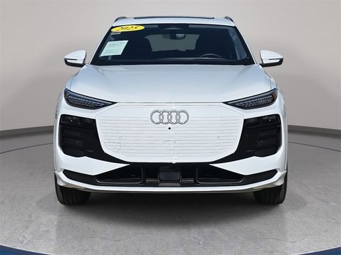 Used 2025 Audi Q6 e-tron Premium Plus w/ Premium Plus image 9