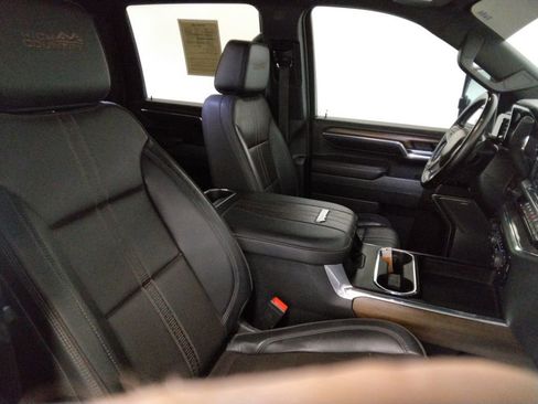 Used 2024 Chevrolet Silverado 2500 High Country w/ High Country Premium Package image 49