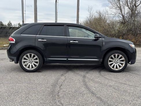 Used 2013 Lincoln MKX AWD image 6
