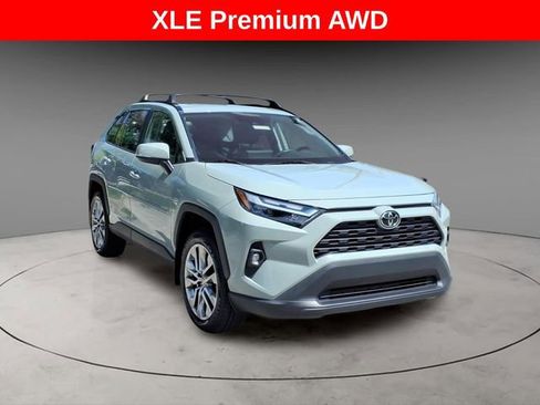 Used 2022 Toyota RAV4 XLE Premium AWD/4WD image 13
