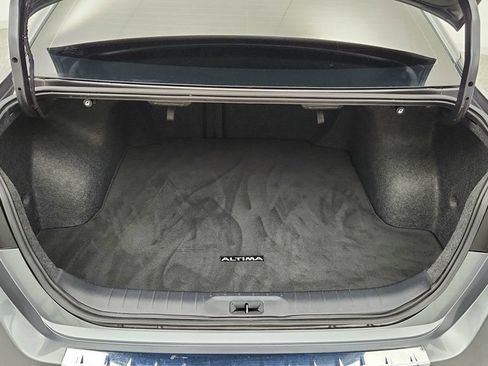 Used 2022 Nissan Altima 2.5 SV FWD image 21