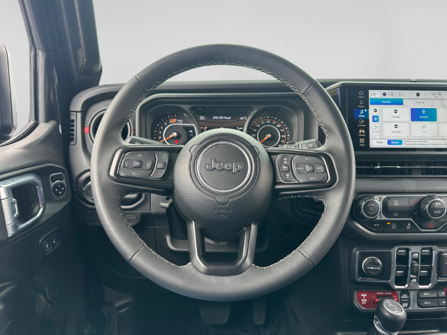 Used 2025 Jeep Wrangler Unlimited Rubicon AWD/4WD image 28