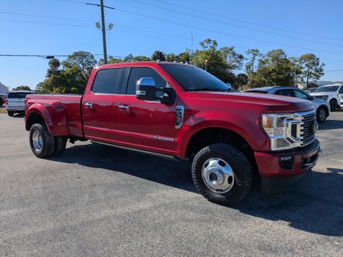 Certified 2020 Ford F350 Platinum image 2