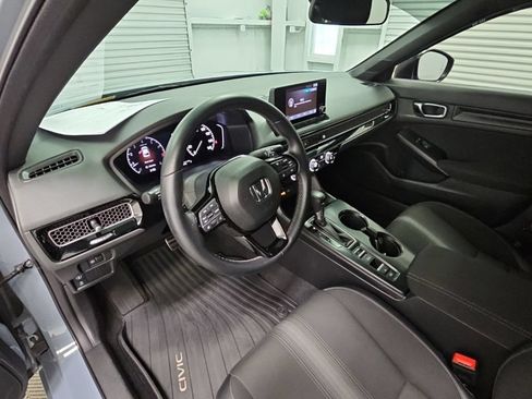 Used 2023 Honda Civic Sport image 12