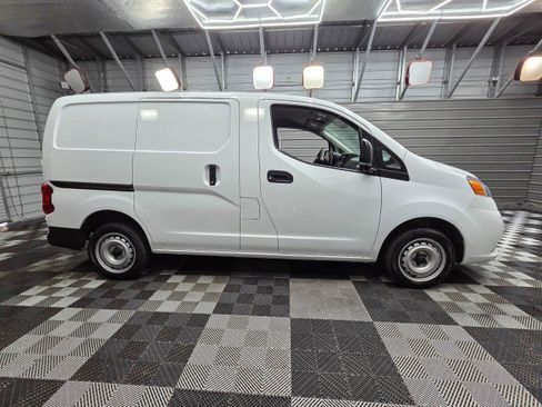 Used 2021 Nissan NV200 S FWD image 10