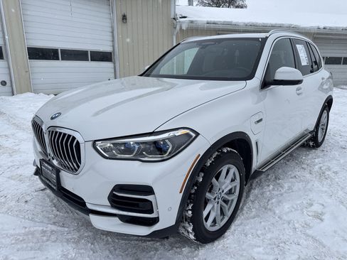 Used 2023 BMW X5 xDrive45e w/ Executive Package AWD/4WD image 12