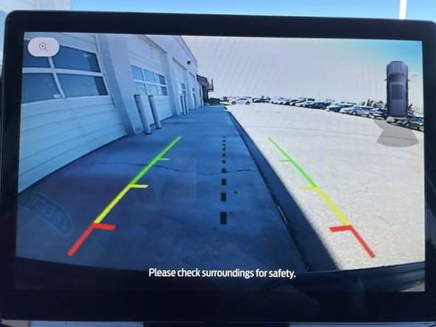 Used 2024 Ford Expedition Max XLT image 17