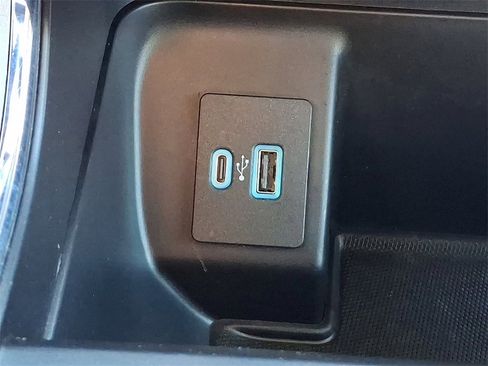 Certified 2021 Ford F150 XLT w/ Equipment Group 302A High image 25