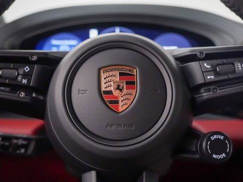 New 2025 Porsche Macan 4S Electric image 28