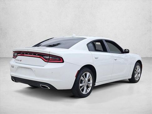 Used 2022 Dodge Charger SXT image 5