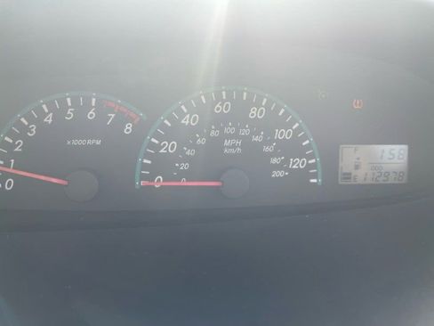 Used 2010 Toyota Yaris L image 16