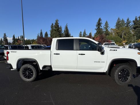 New 2026 Chevrolet Silverado 3500 LT w/ Trail Boss Package image 5